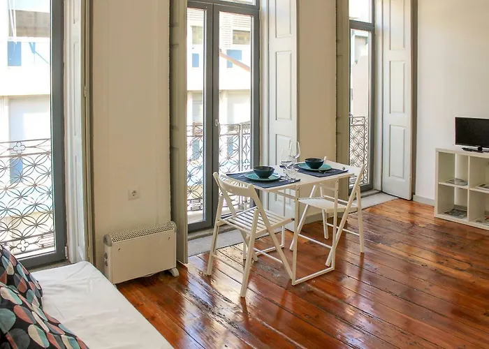 Bonjardim Flats - T1 Com Varanda