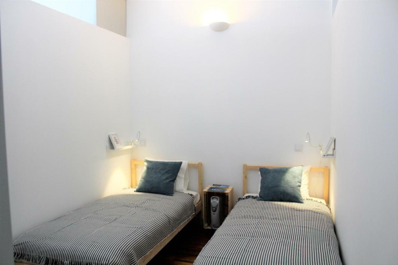 Bonjardim Flats - T1 Com Varanda Apartment *