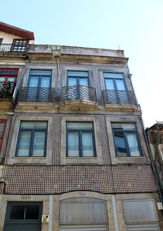 Bonjardim Flats - T1 Com Varanda *