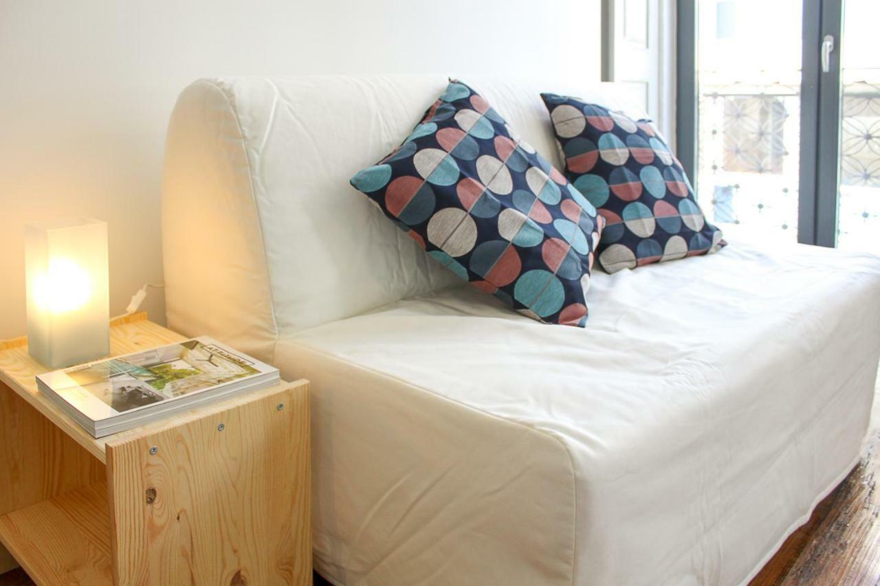 Bonjardim Flats - T1 Com Varanda Apartment *